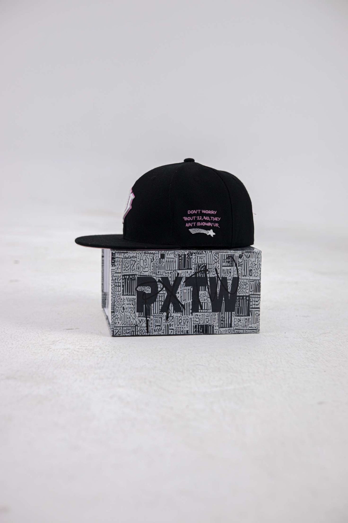 WURLD fitted(BLACK)